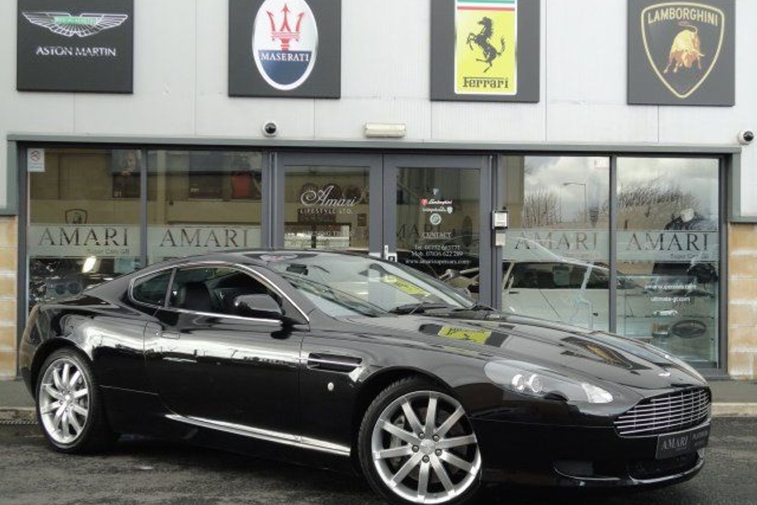 ASTON MARTIN DB9 Touchtronic Black with Black hide & Black piano wood