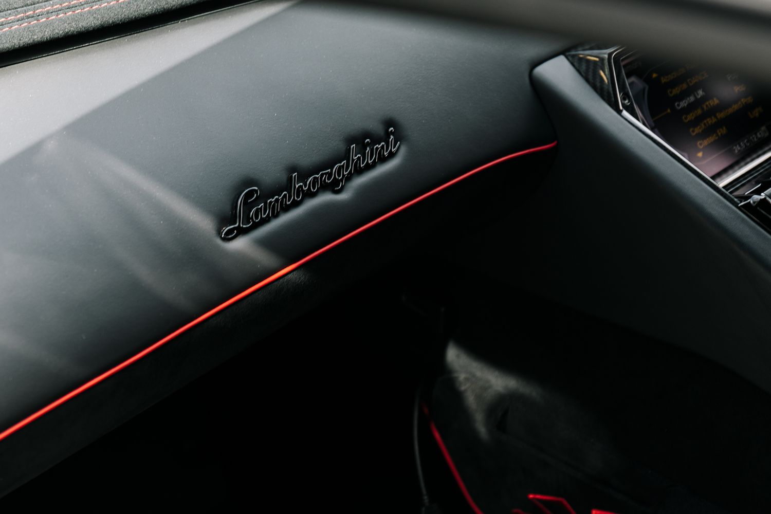 Lamborghini Aventador LP750-4 SV LP 750-4 SV