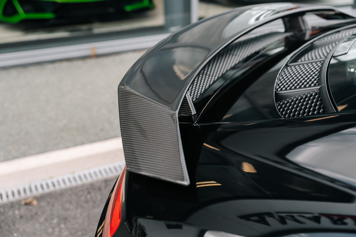 AUDI R8 Performance Carbon Black