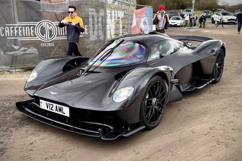 Aston Martin Valkyrie with exposed carbon fiber body is a rare sight