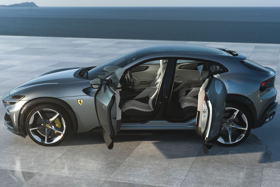 The New 2023 Ferrari Purosangue