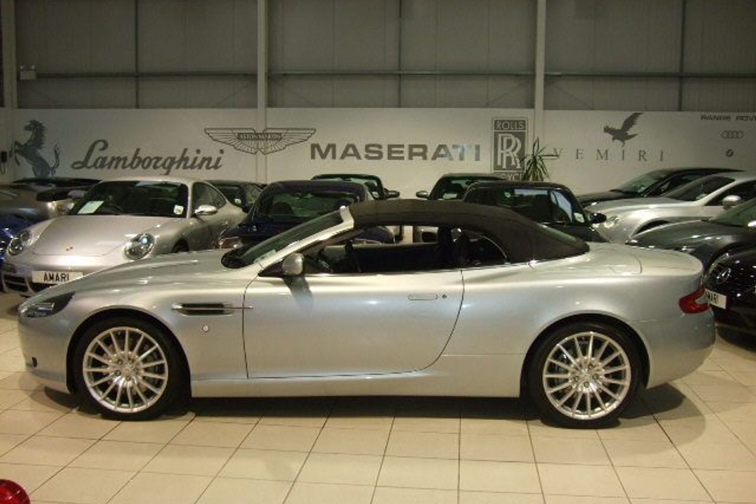 ASTON MARTIN DB9 Volante