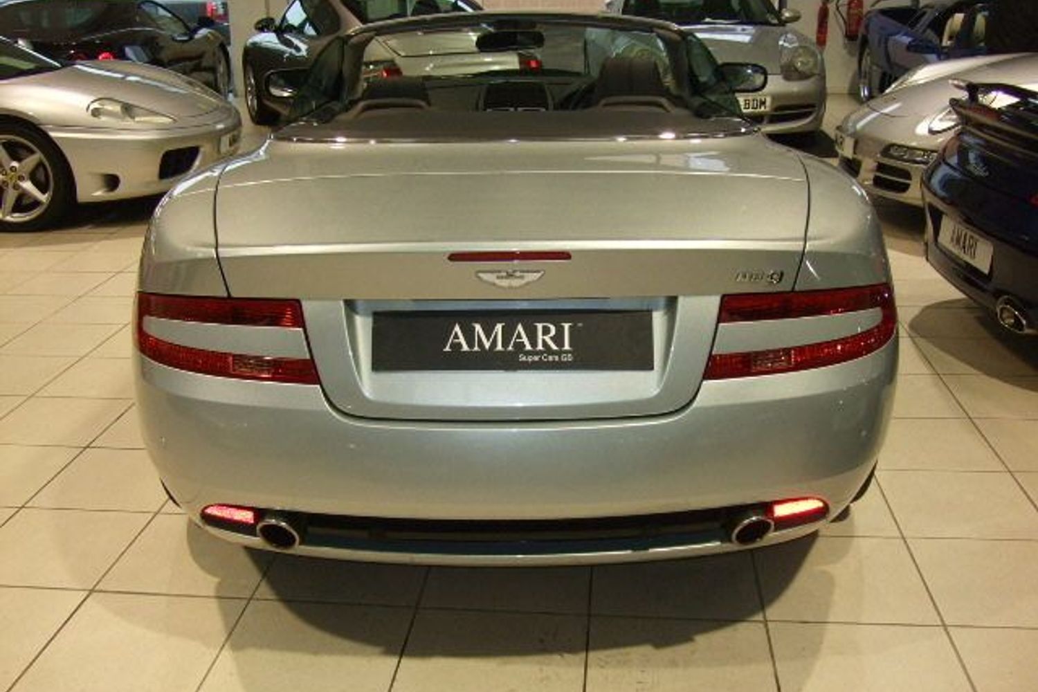 ASTON MARTIN DB9 Volante