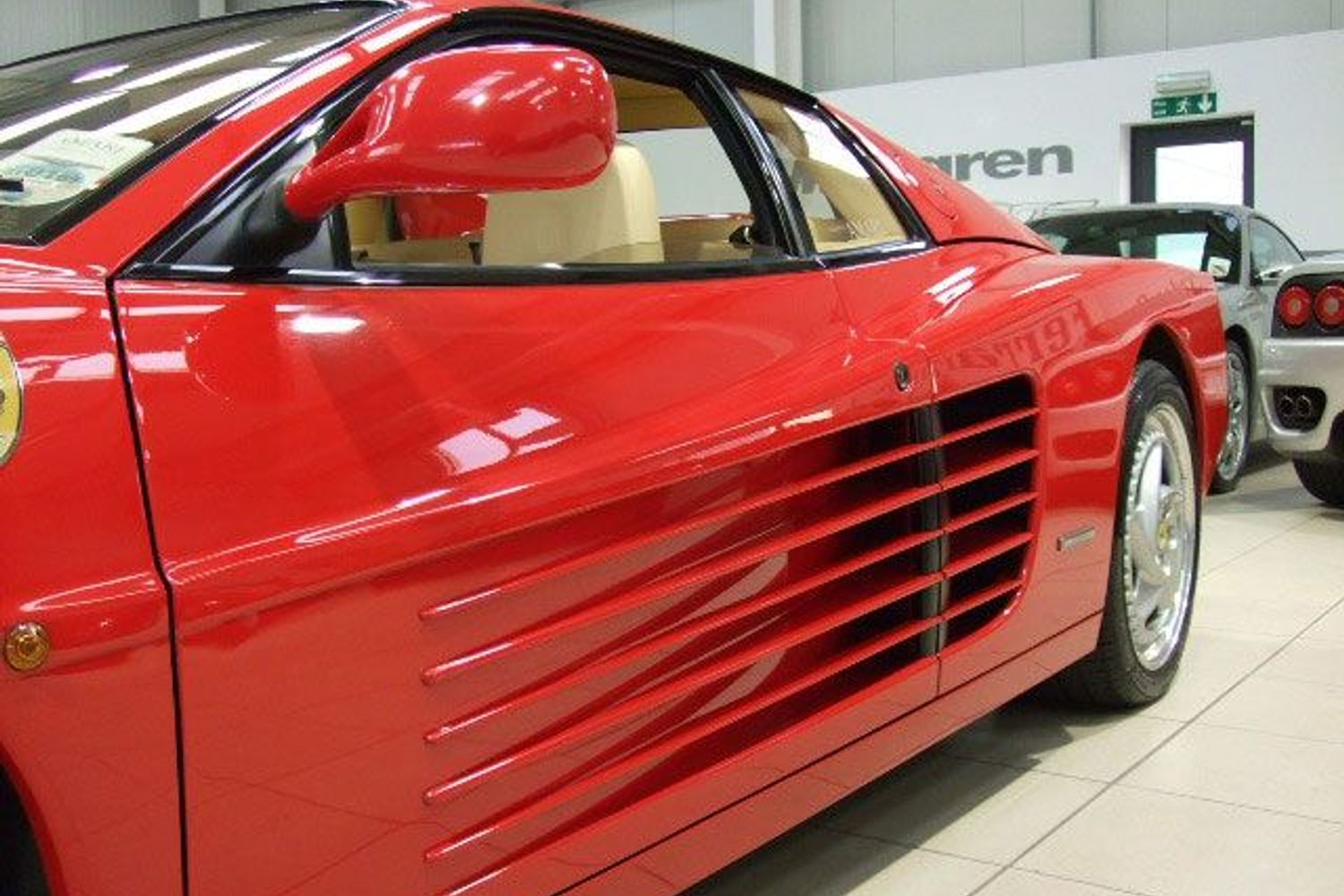 FERRARI Testarossa Red Head
