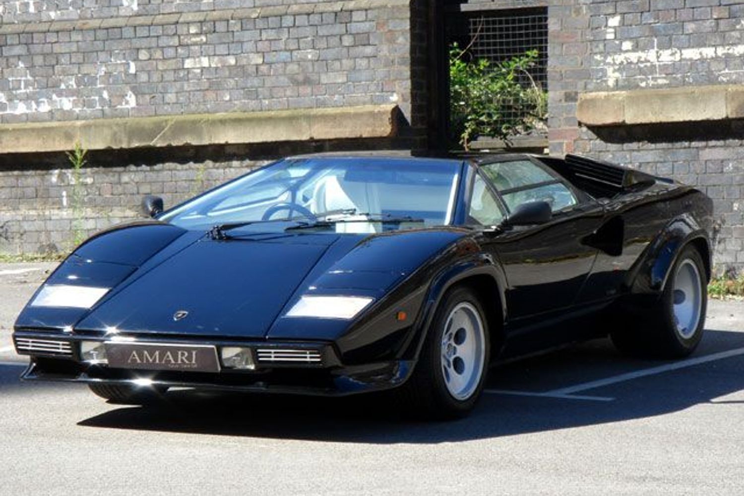 LAMBORGHINI Countach LP500