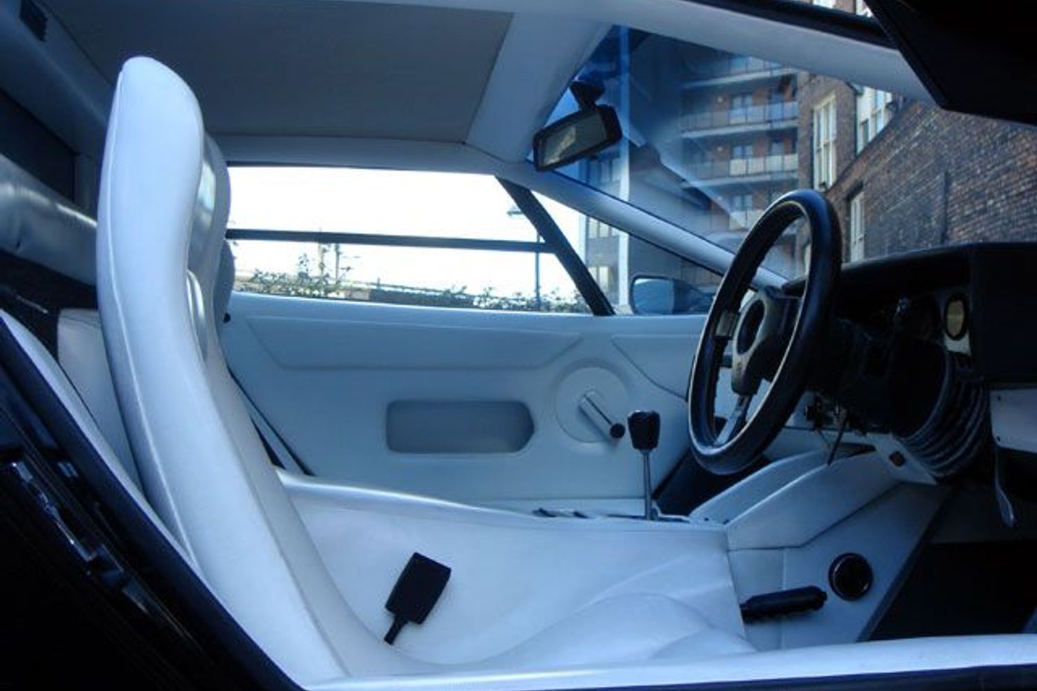 LAMBORGHINI Countach LP500