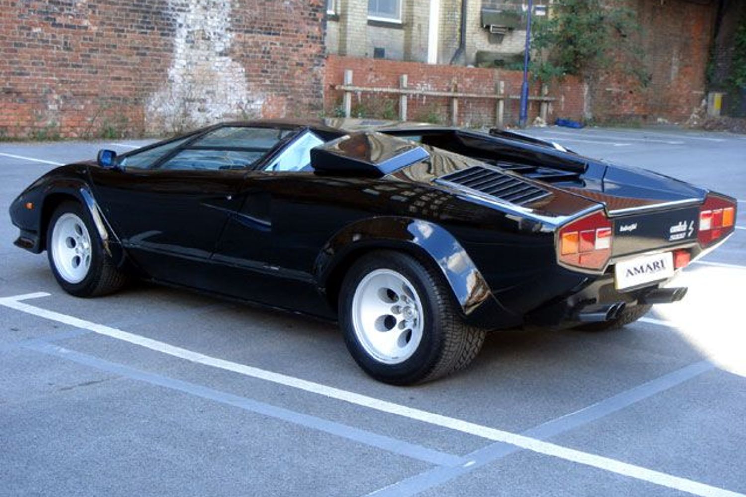 LAMBORGHINI Countach LP500
