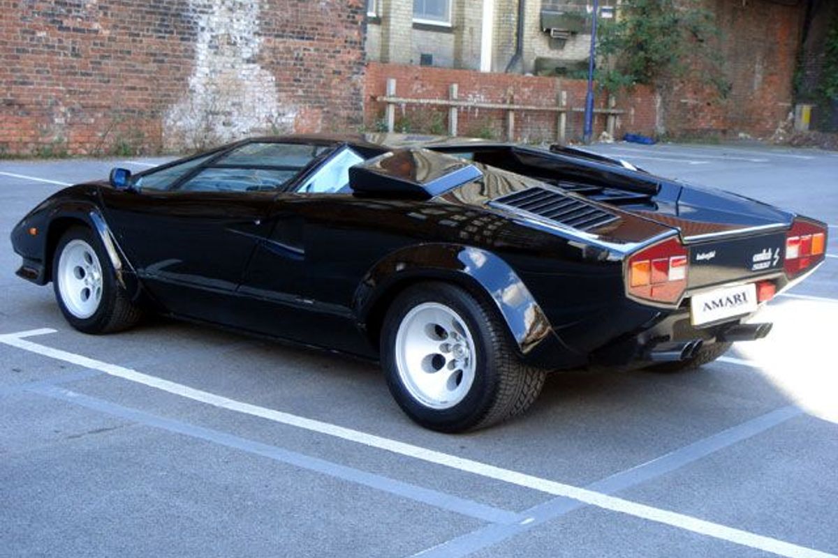 LAMBORGHINI Countach LP500