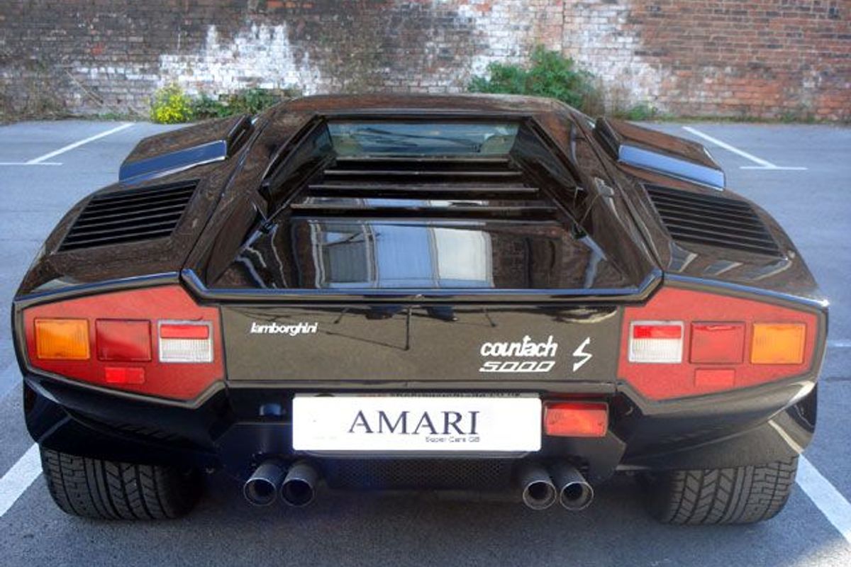 LAMBORGHINI Countach LP500