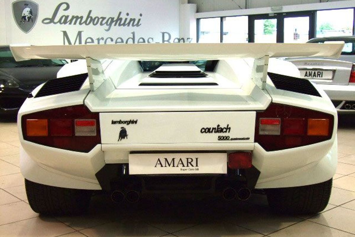 LAMBORGHINI Countach Side Skirted 88 1/2 QV