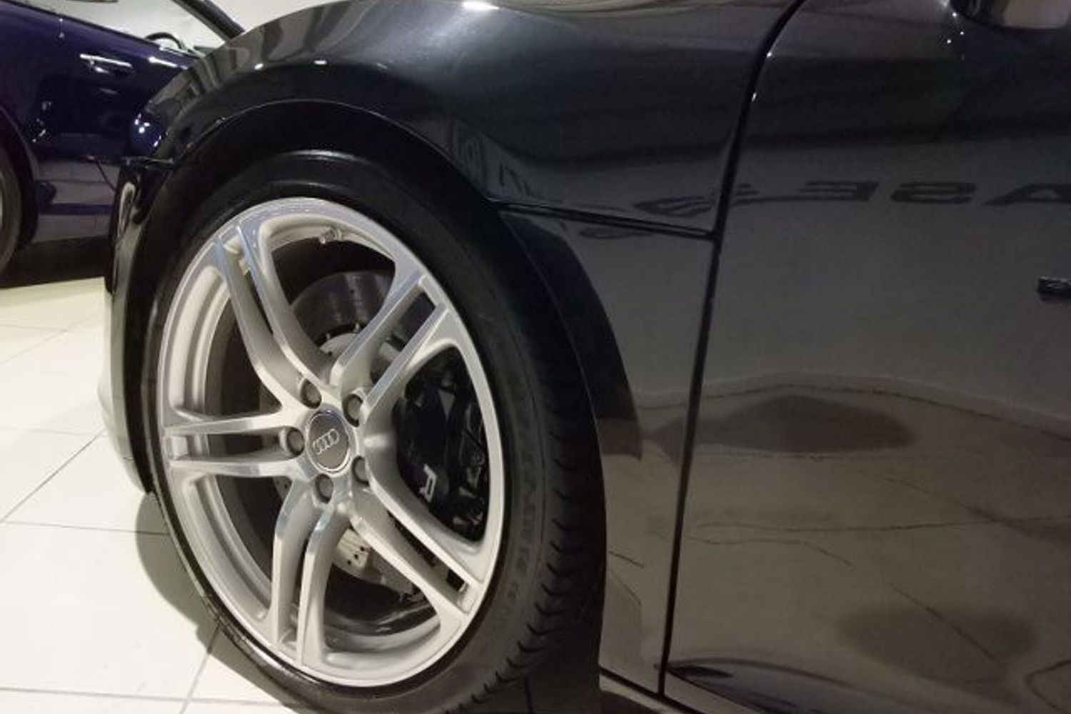 AUDI R8 4.2 FSI Quattro R Tronic