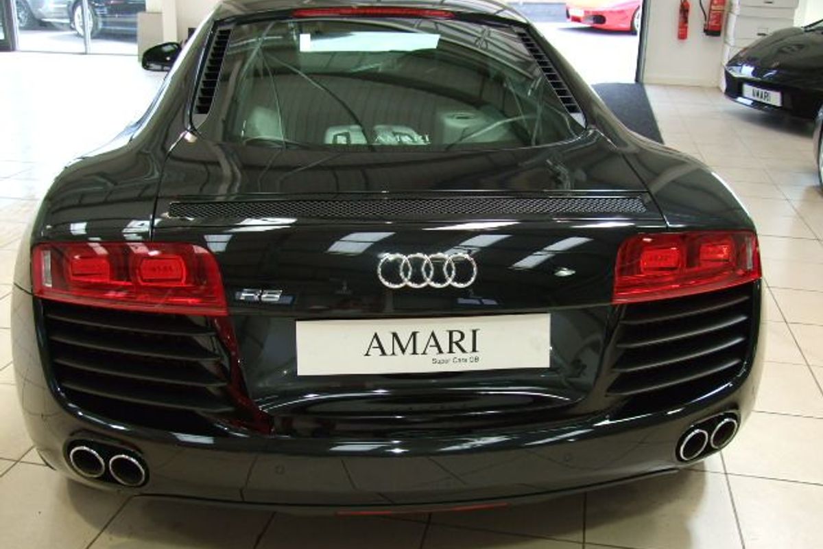 AUDI R8 4.2 FSI Quattro R Tronic