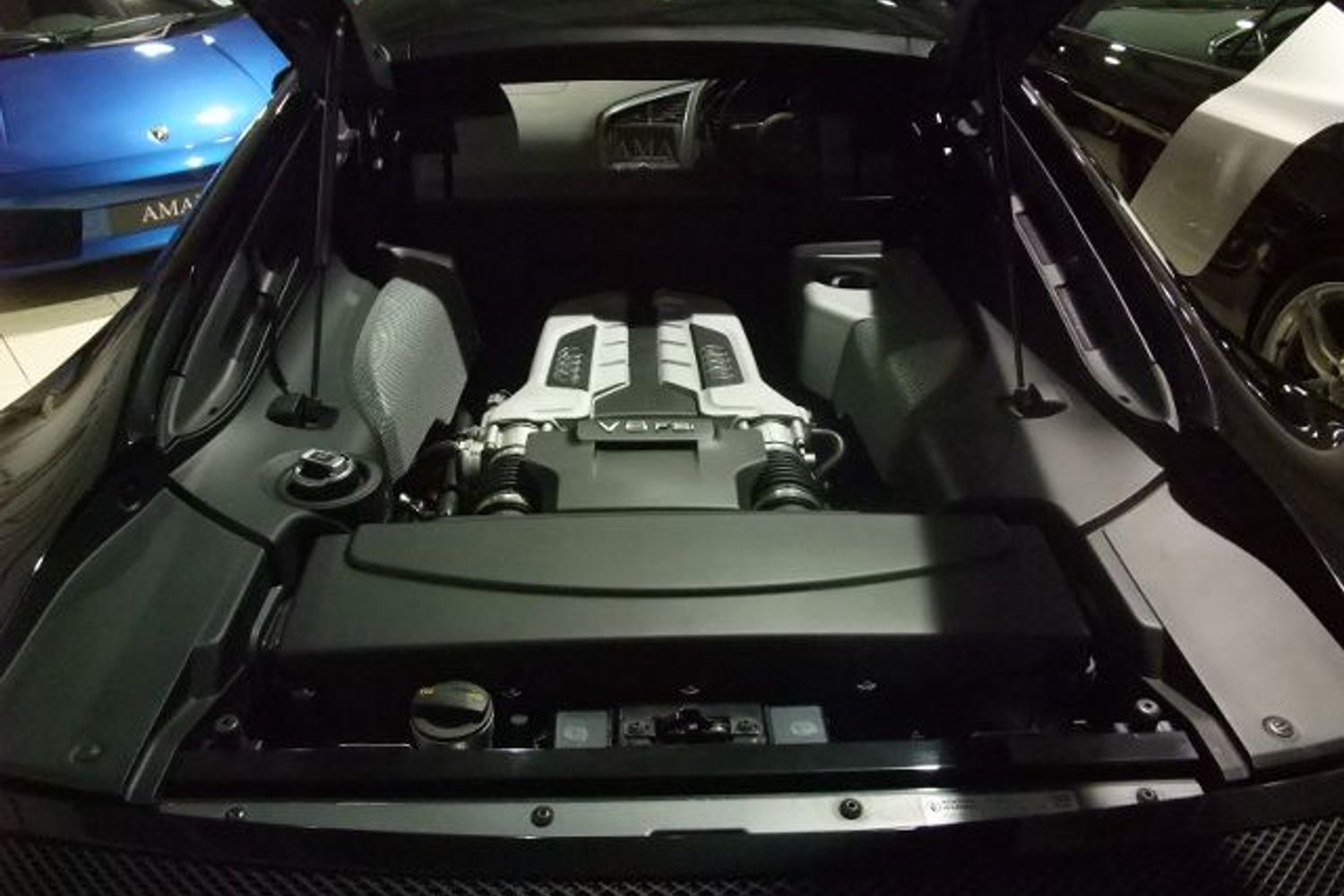 AUDI R8 4.2 FSI Quattro R Tronic