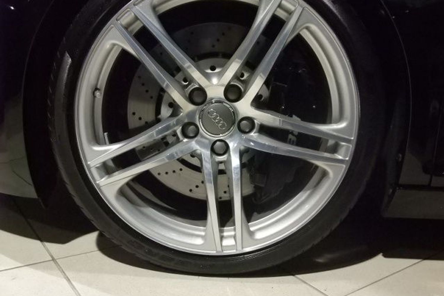 AUDI R8 4.2 FSI Quattro R Tronic