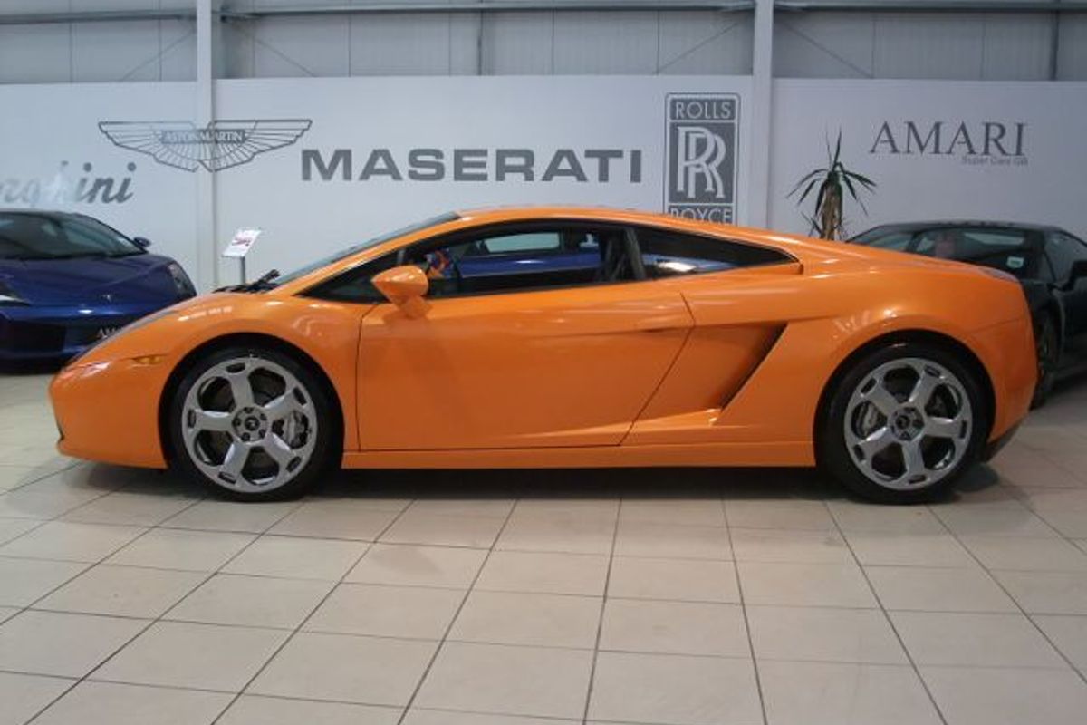LAMBORGHINI Gallardo V10