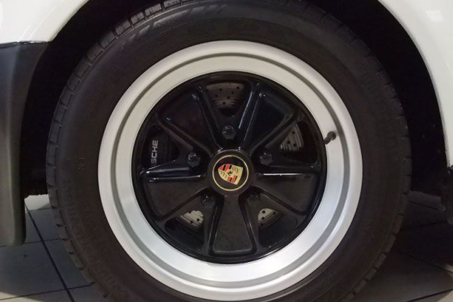 PORSCHE 911 Super Sports