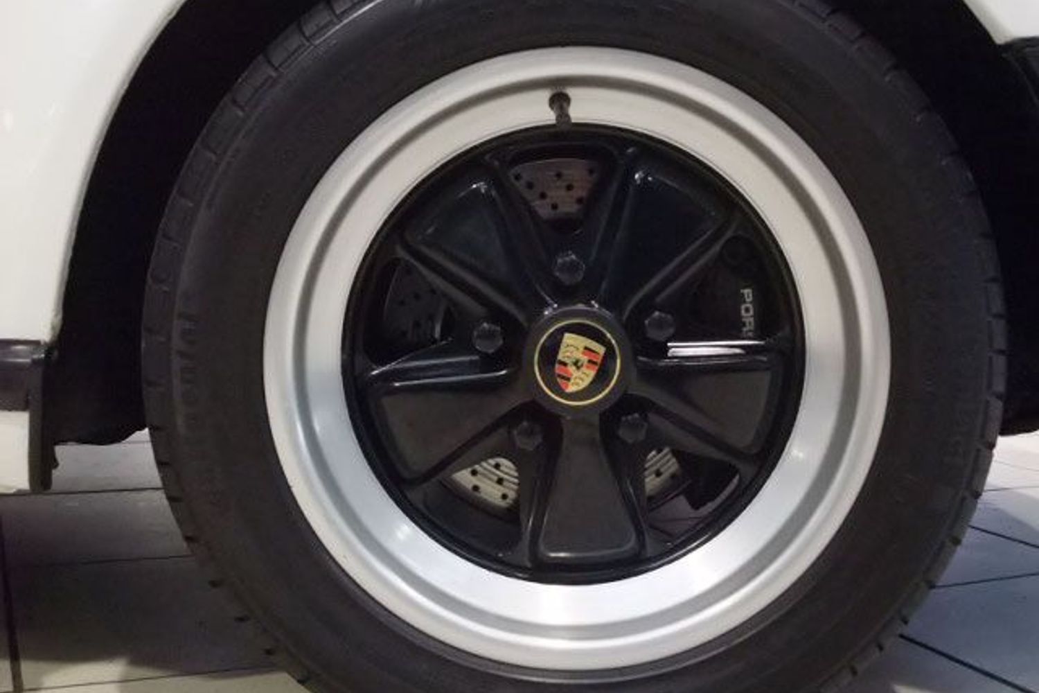 PORSCHE 911 Super Sports