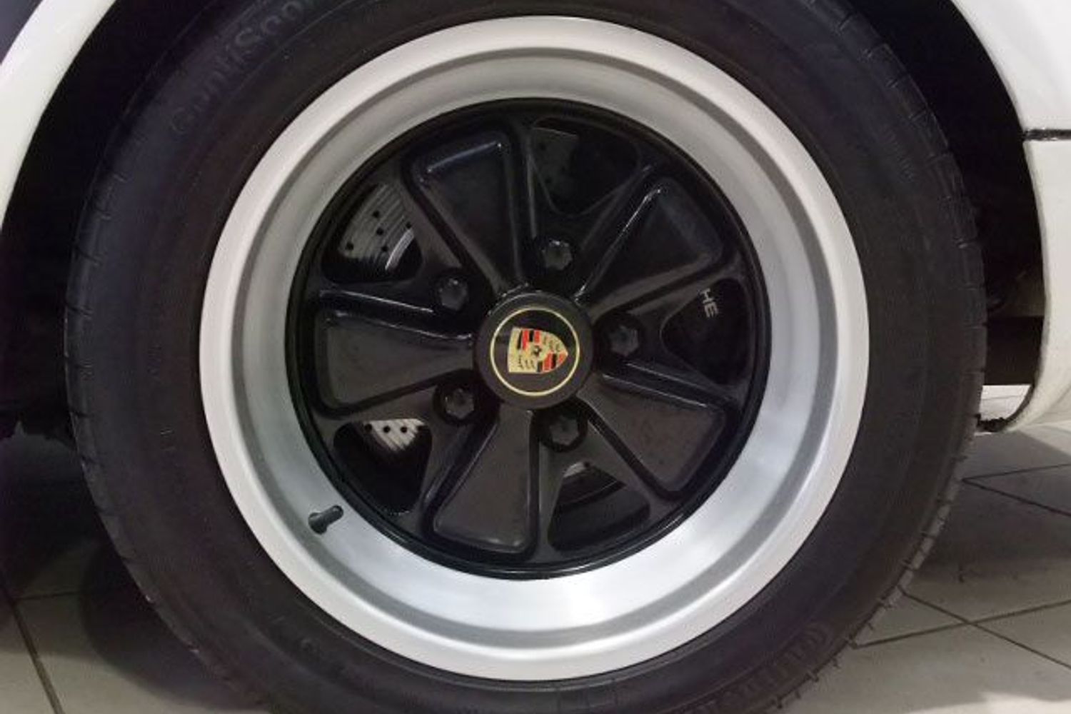 PORSCHE 911 Super Sports
