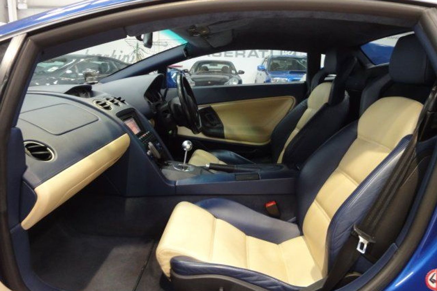 LAMBORGHINI Gallardo Big spec with only 18000 miles