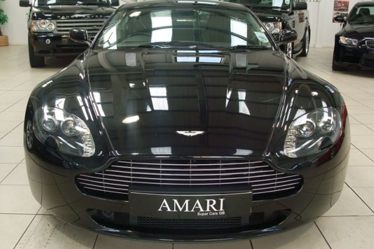 ASTON MARTIN Vantage AMV8