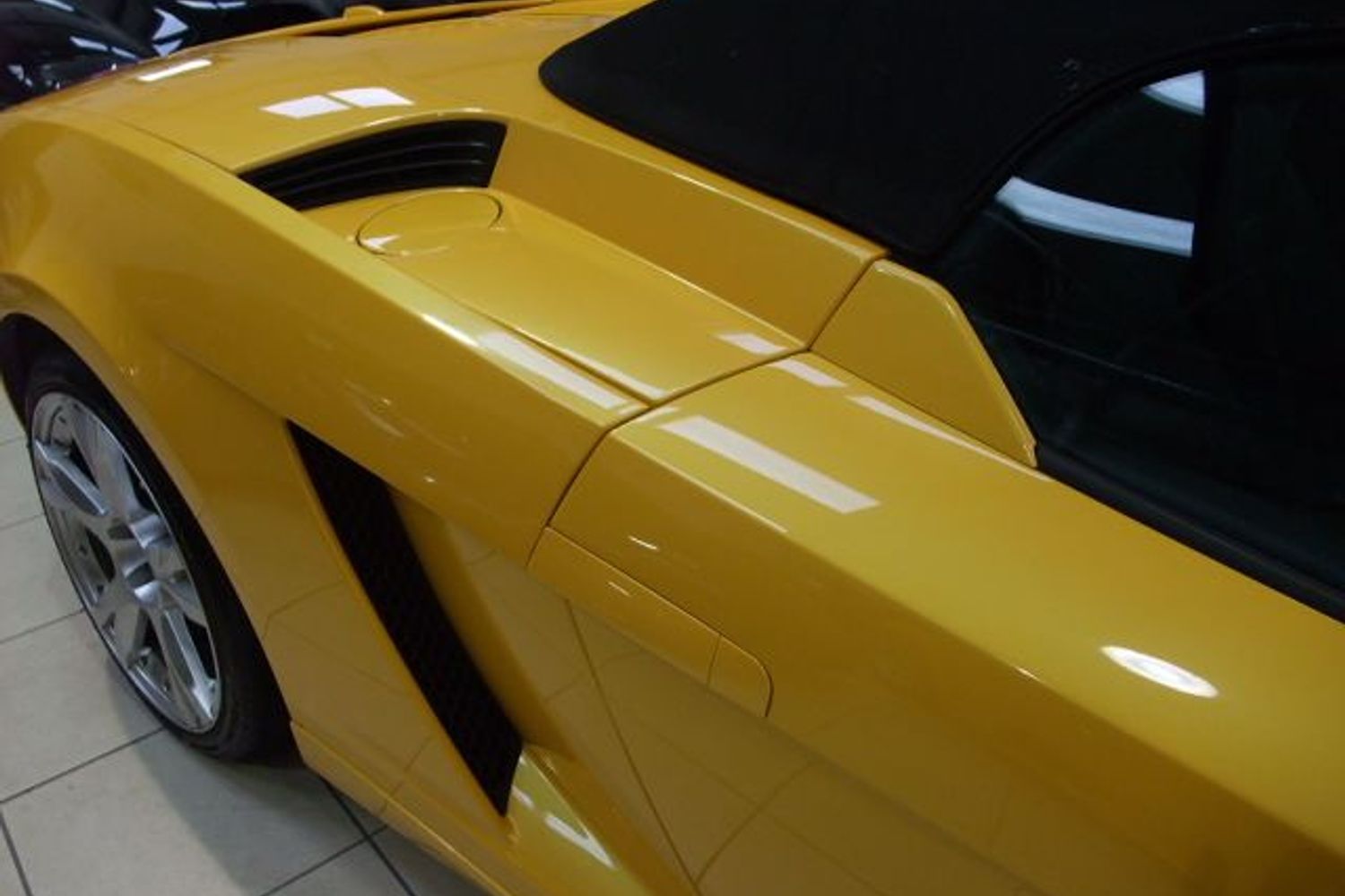 LAMBORGHINI Gallardo Spider 3300 Miles Only