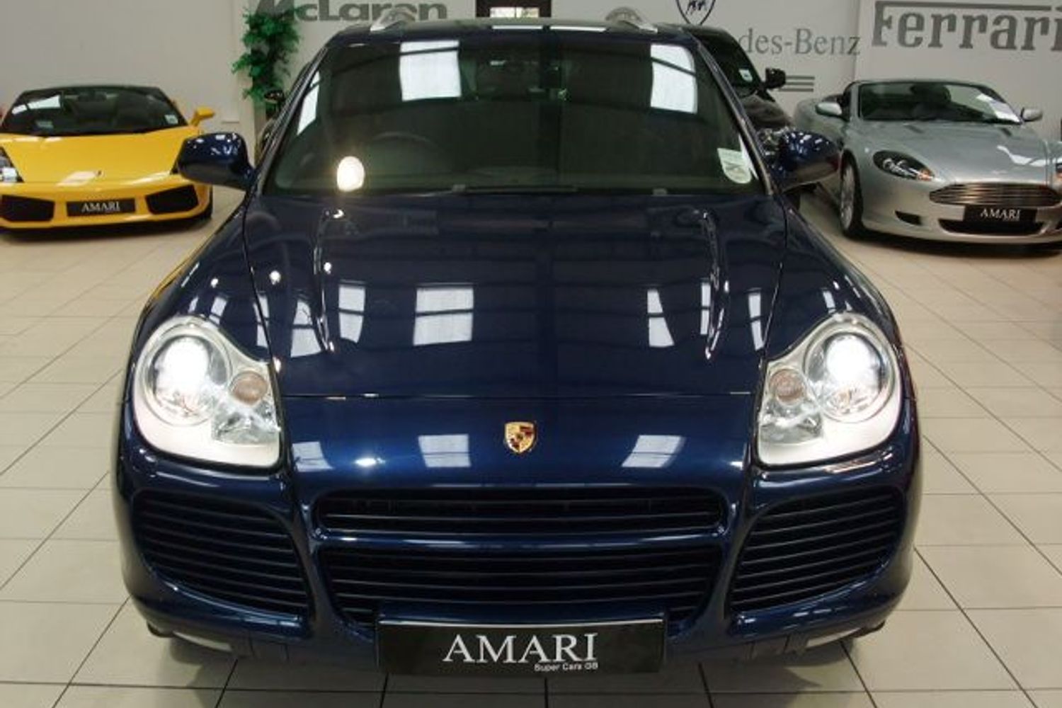 PORSCHE Cayanne Turbo S Tiptronic S (521Bhp)