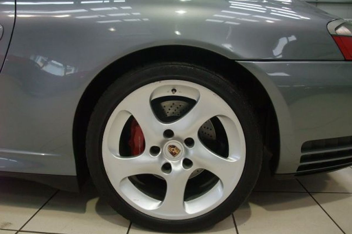 PORSCHE 996 C4S Wide Body Tip S