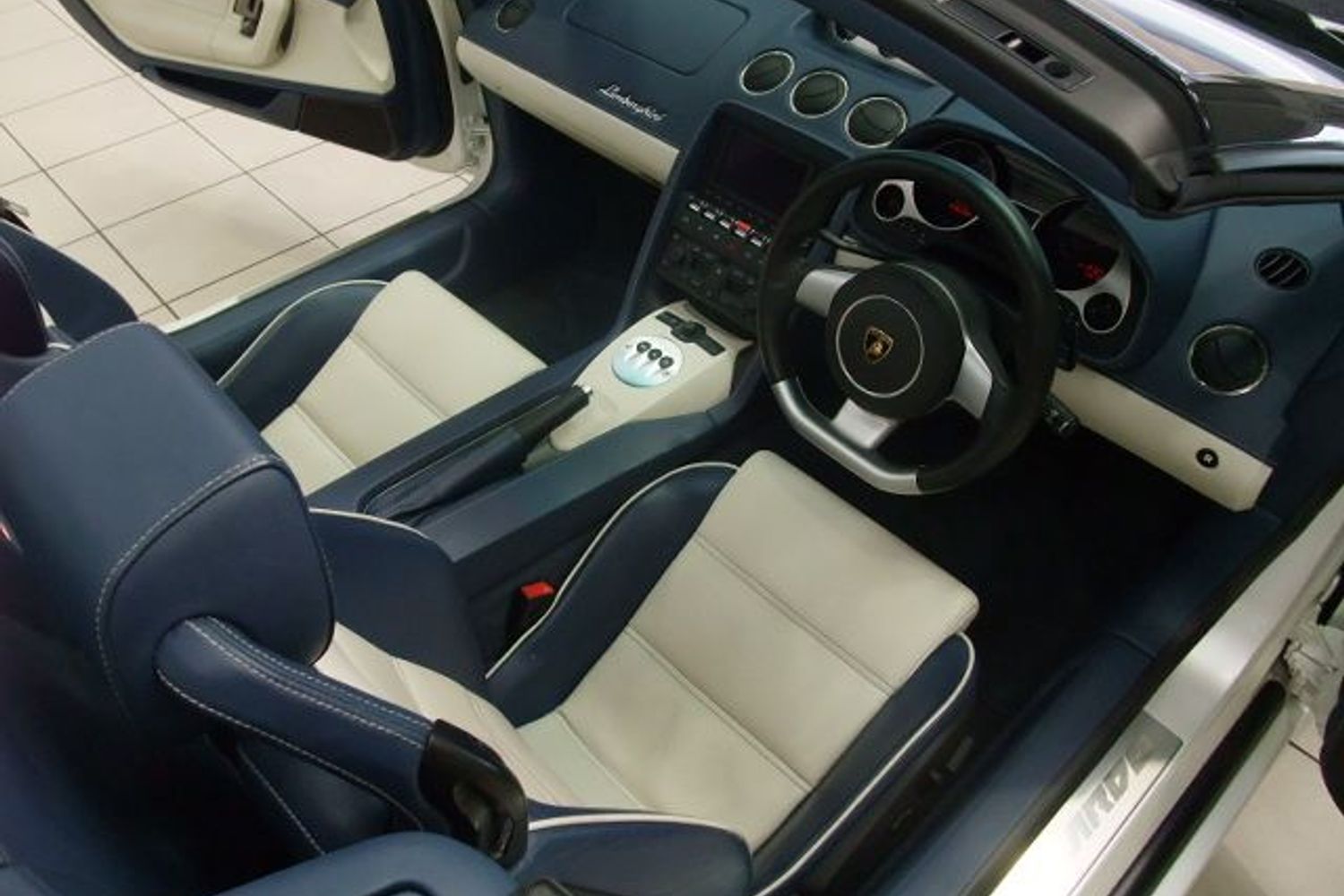 LAMBORGHINI Gallardo Spider E Gear Massive Spec