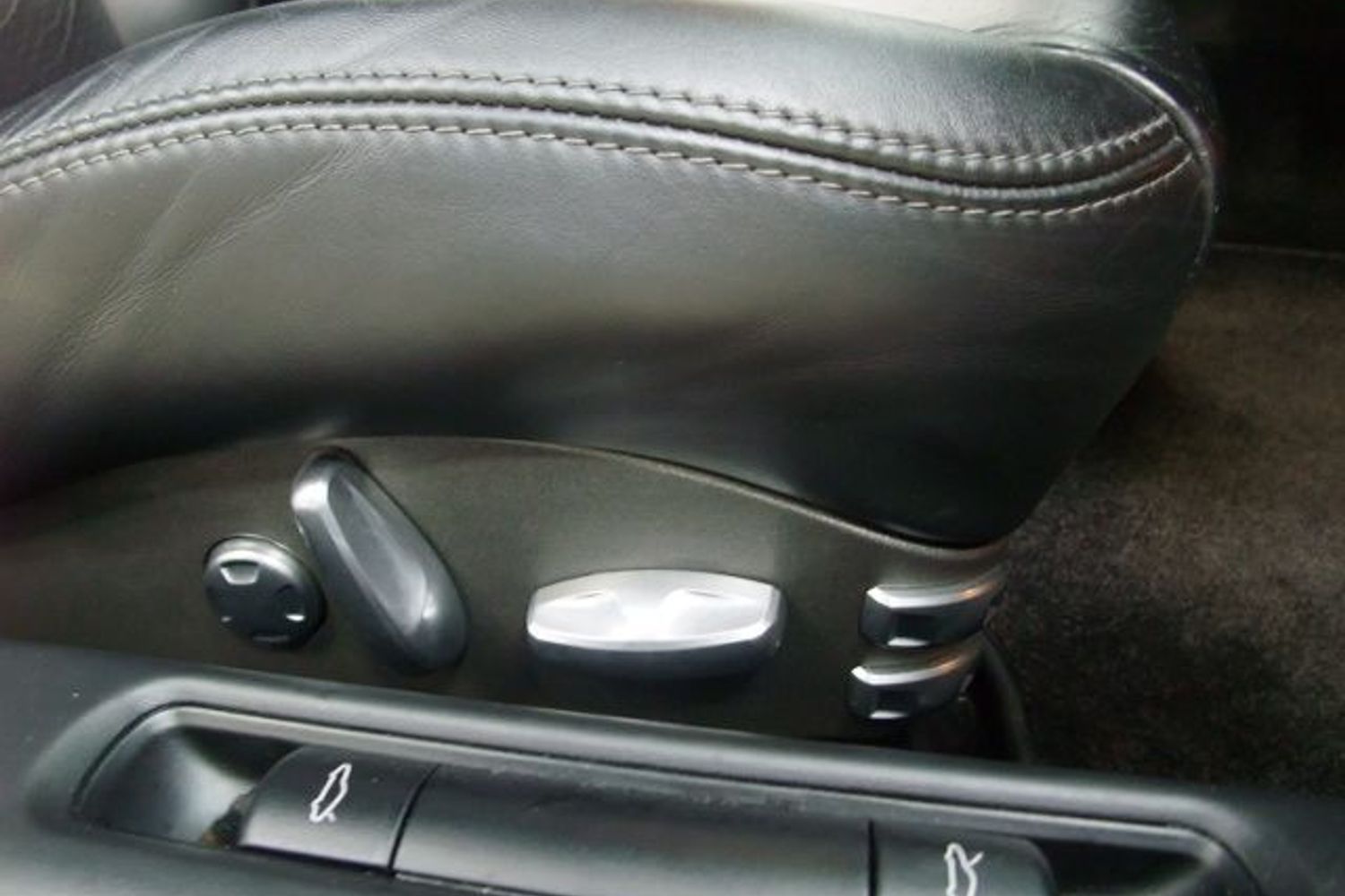 PORSCHE 997 C2 Tiptronic S "Huge Spec"