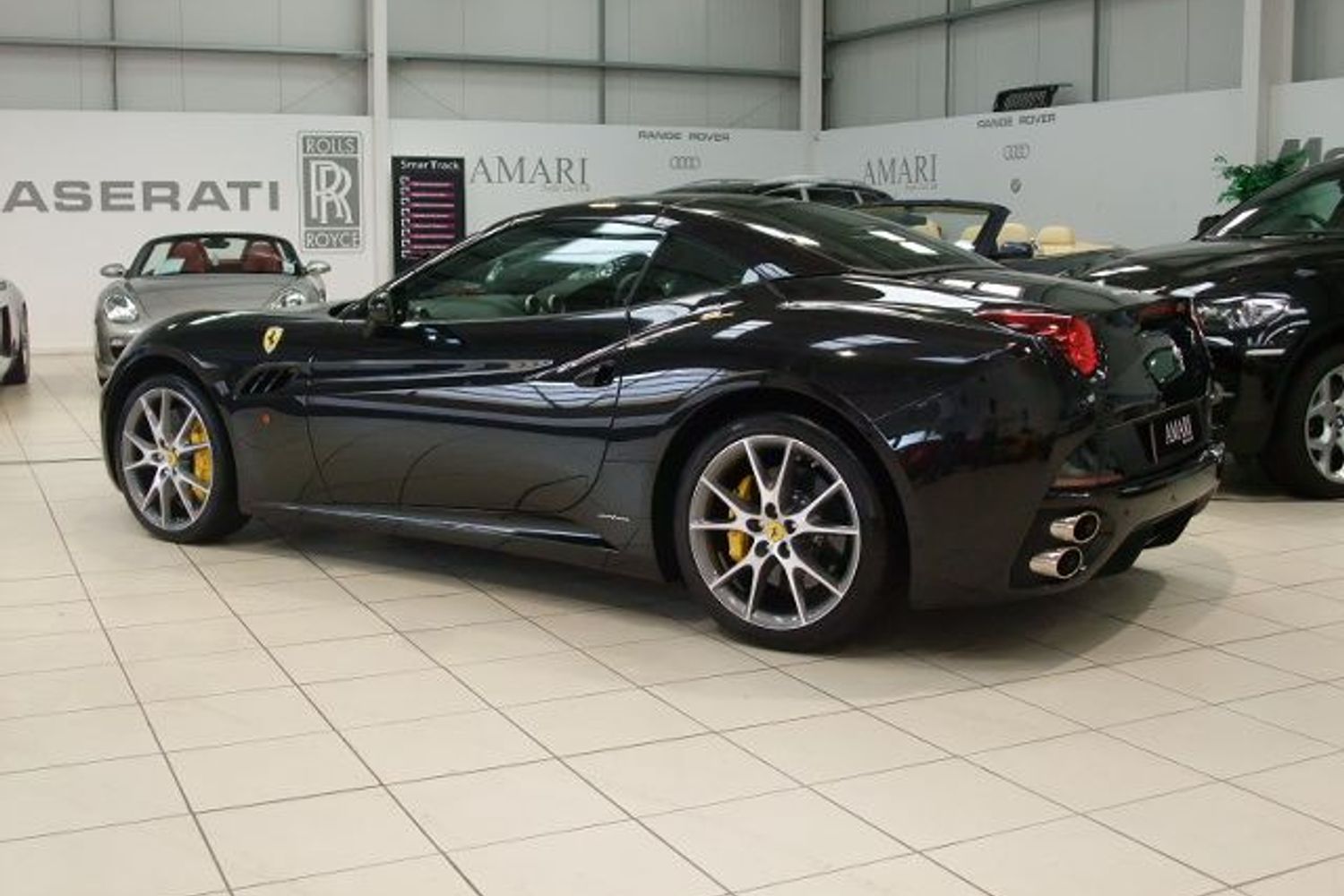FERRARI California "Beautiful in every way"