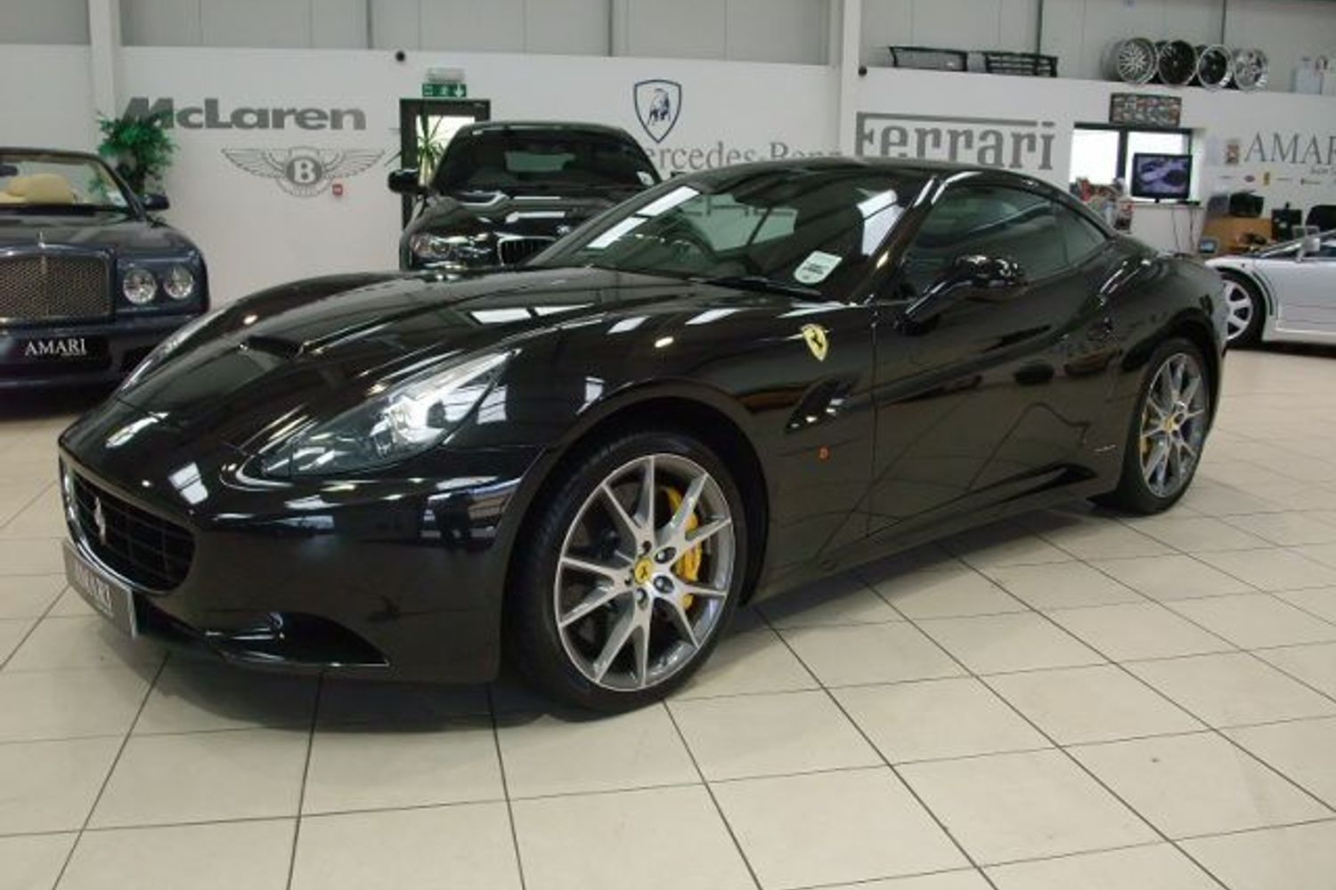 FERRARI California "Beautiful in every way"