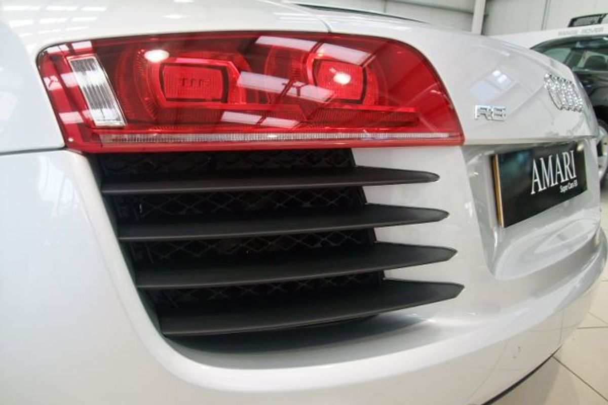 AUDI R8 R- Tronic V8 FSI "Big Spec Cost New �107.000!!"