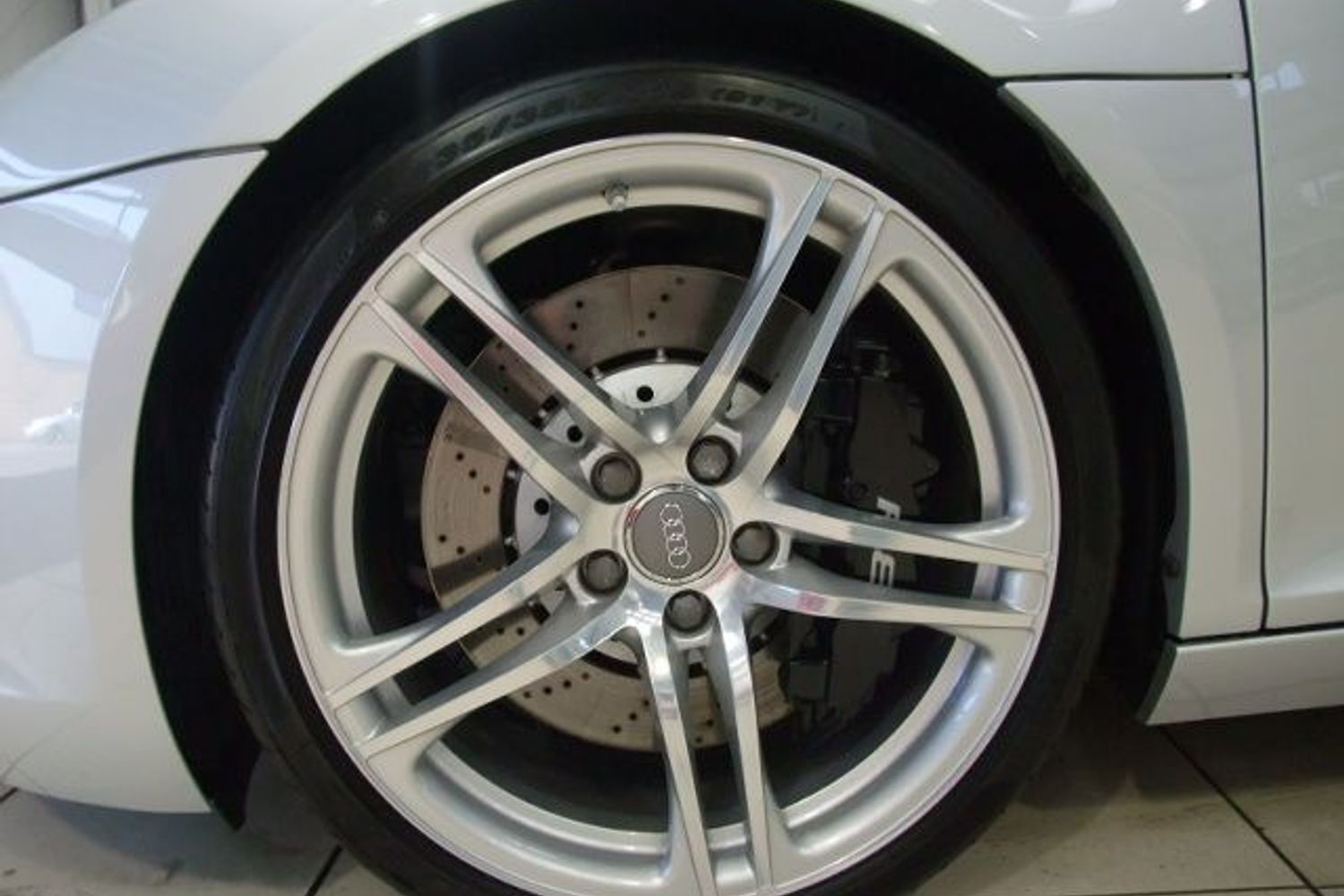 AUDI R8 R- Tronic V8 FSI "Big Spec Cost New �107.000!!"