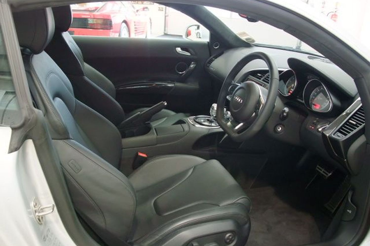 AUDI R8 R- Tronic V8 FSI "Big Spec Cost New �107.000!!"