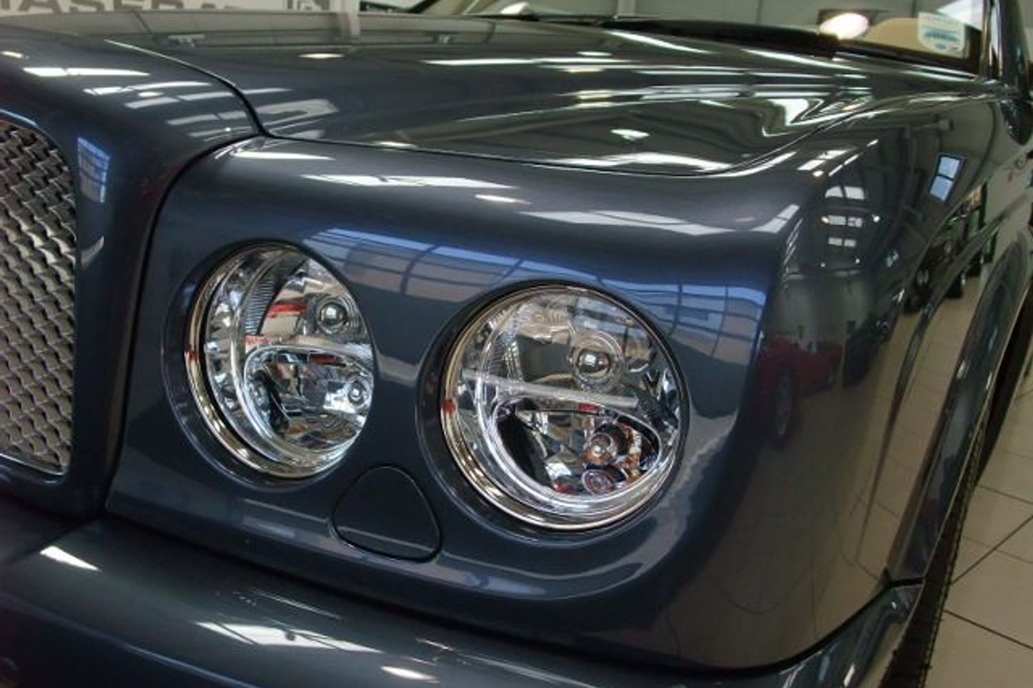 BENTLEY Azure Worlds Most Beautiful Convertible