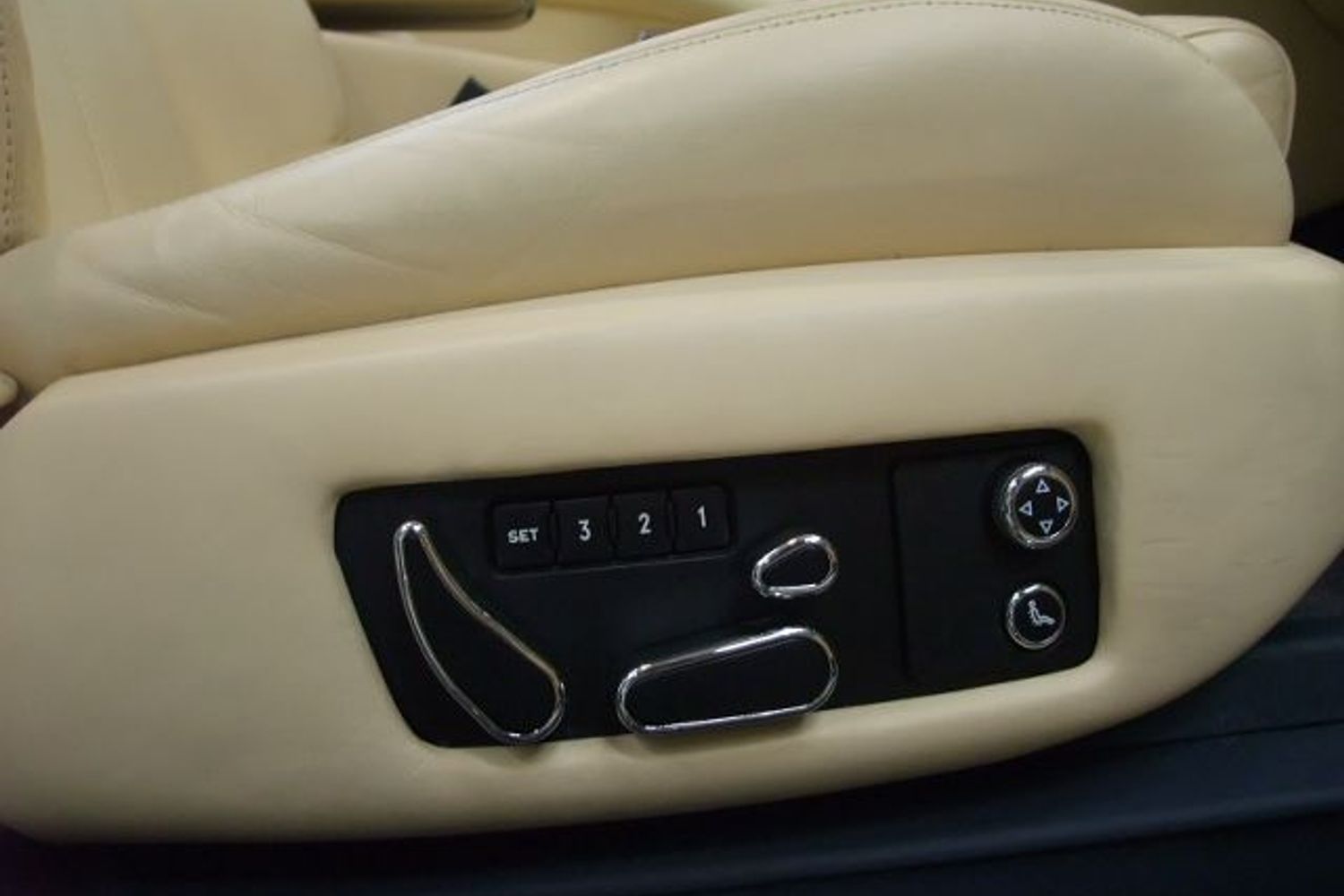 BENTLEY Azure Worlds Most Beautiful Convertible
