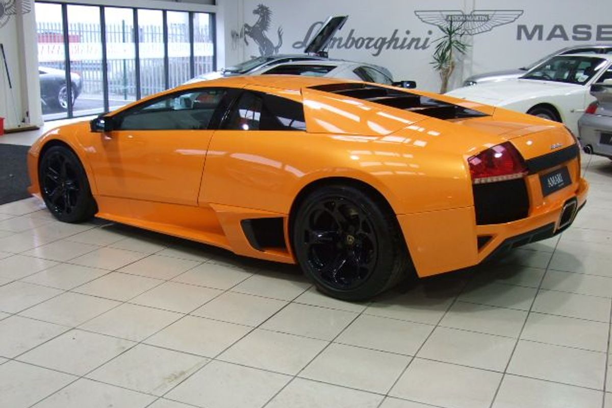 LAMBORGHINI Murcielago LP640