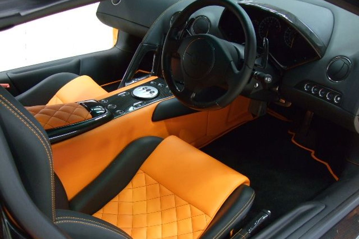 LAMBORGHINI Murcielago LP640 Roadster