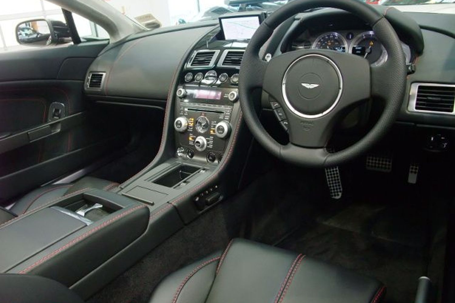 ASTON MARTIN Vantage 4.7 Roadster