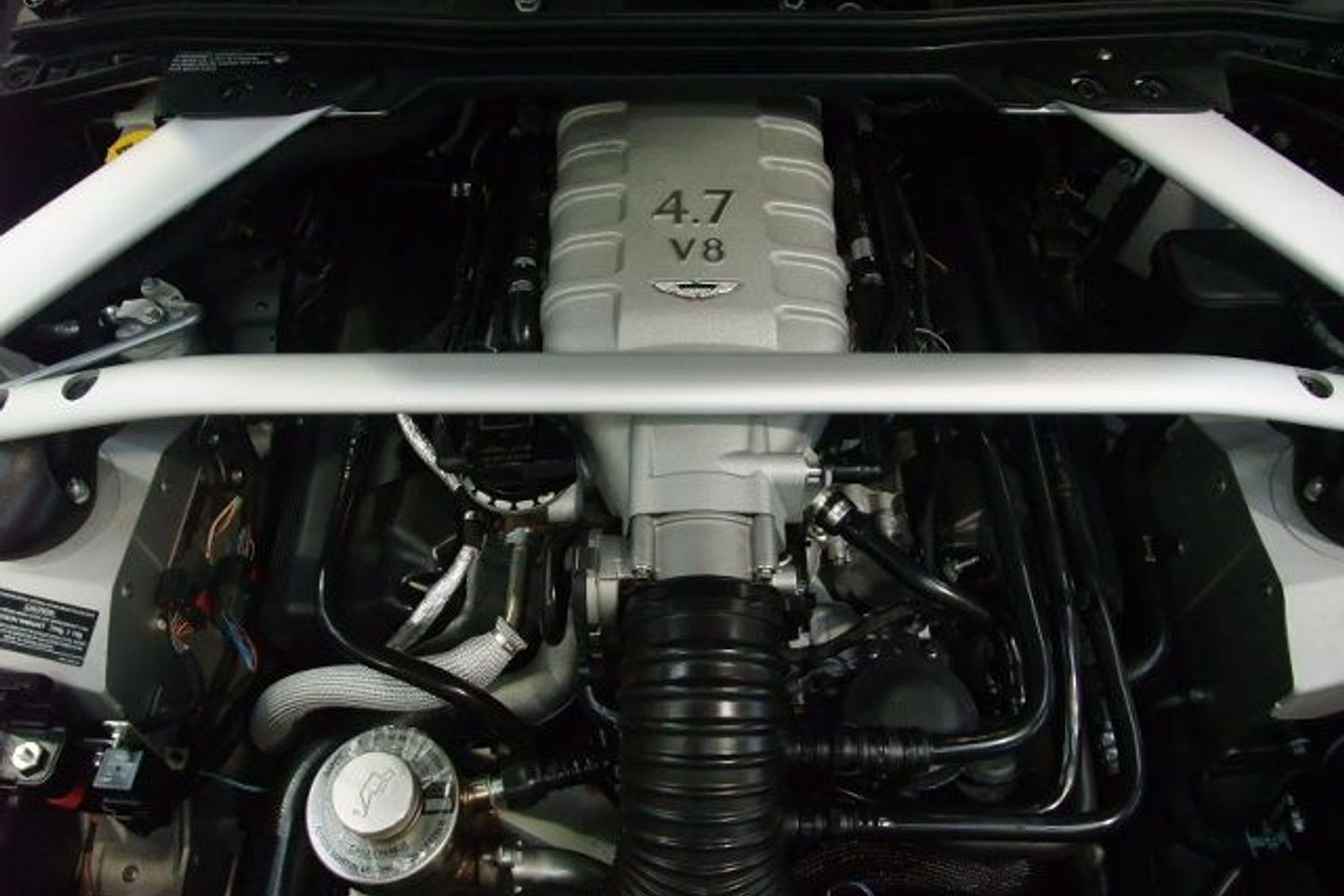 ASTON MARTIN Vantage 4.7 Roadster