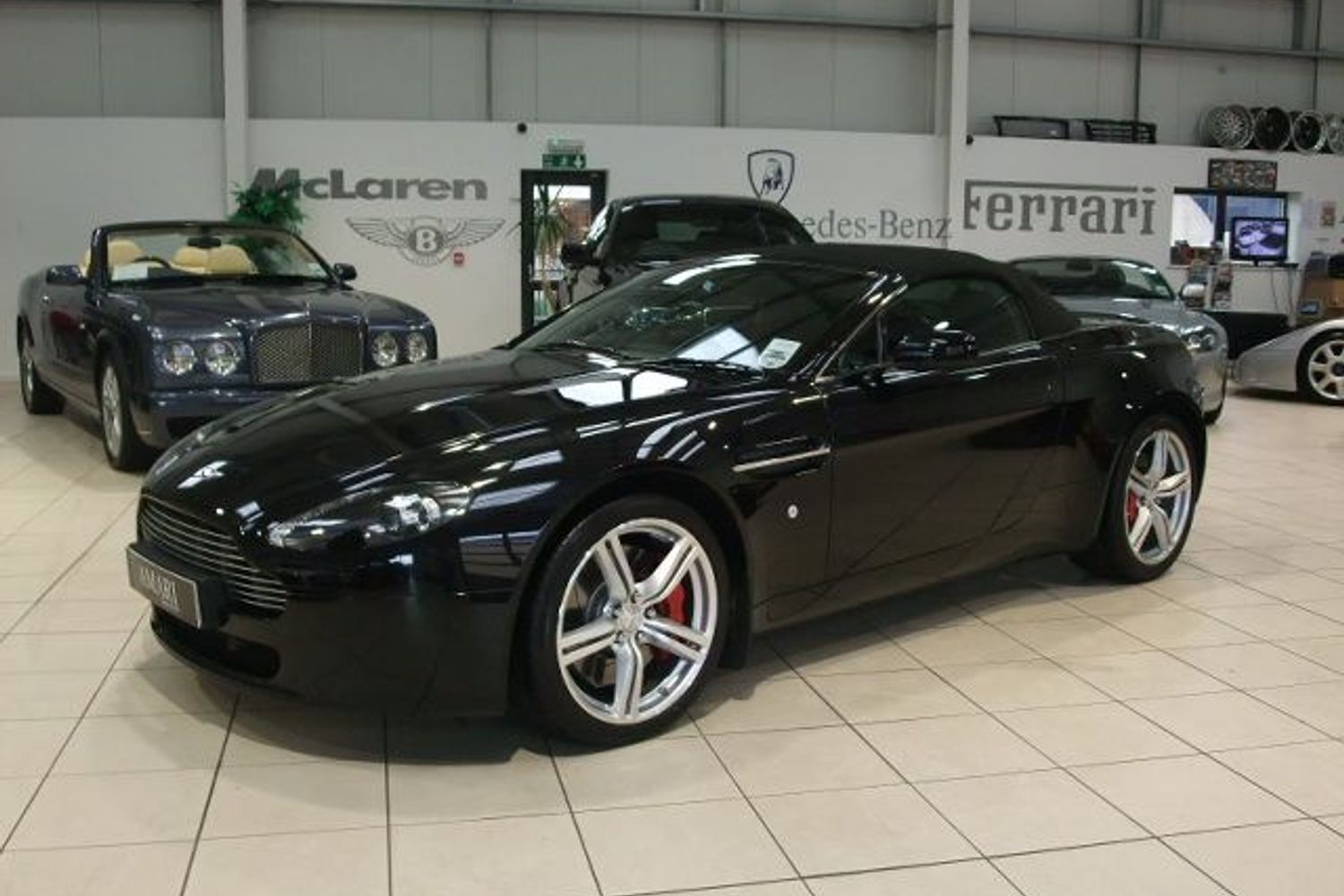 ASTON MARTIN Vantage 4.7 Roadster