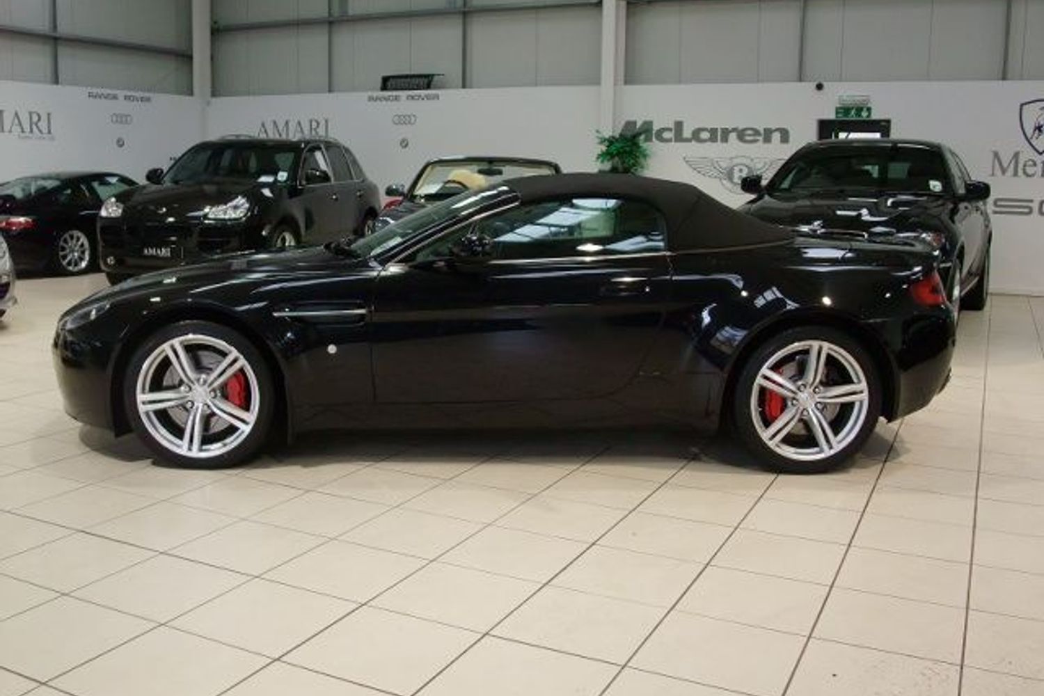 ASTON MARTIN Vantage 4.7 Roadster