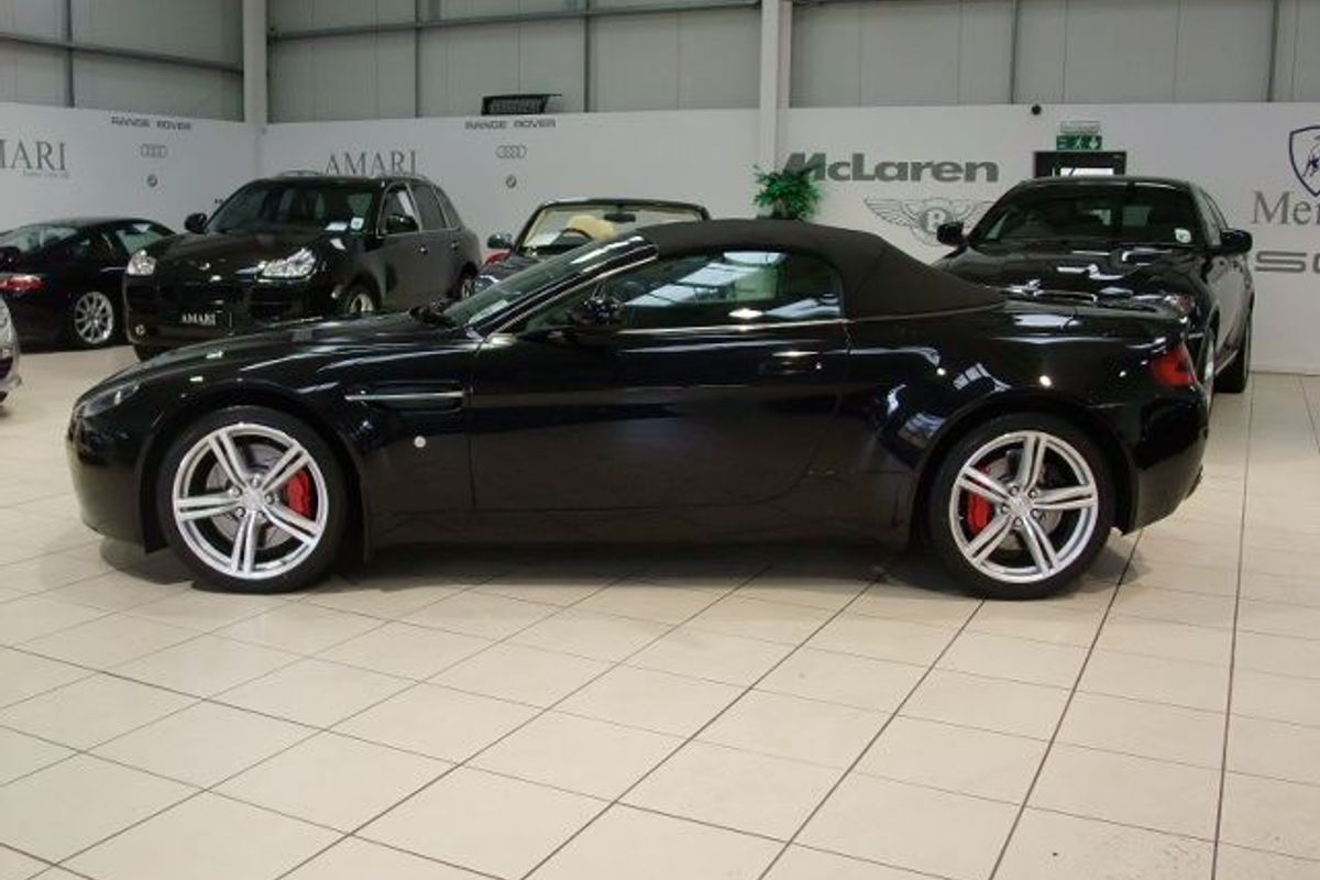 ASTON MARTIN Vantage 4.7 Roadster