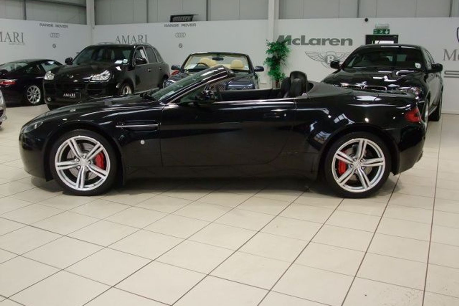 ASTON MARTIN Vantage 4.7 Roadster