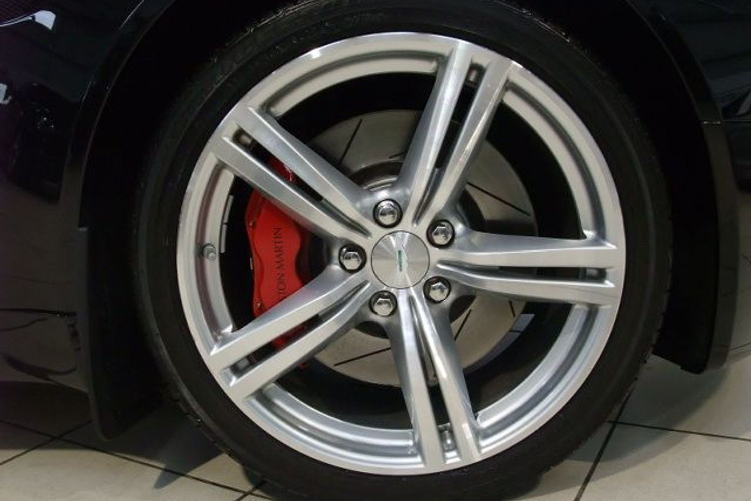 ASTON MARTIN Vantage 4.7 Roadster
