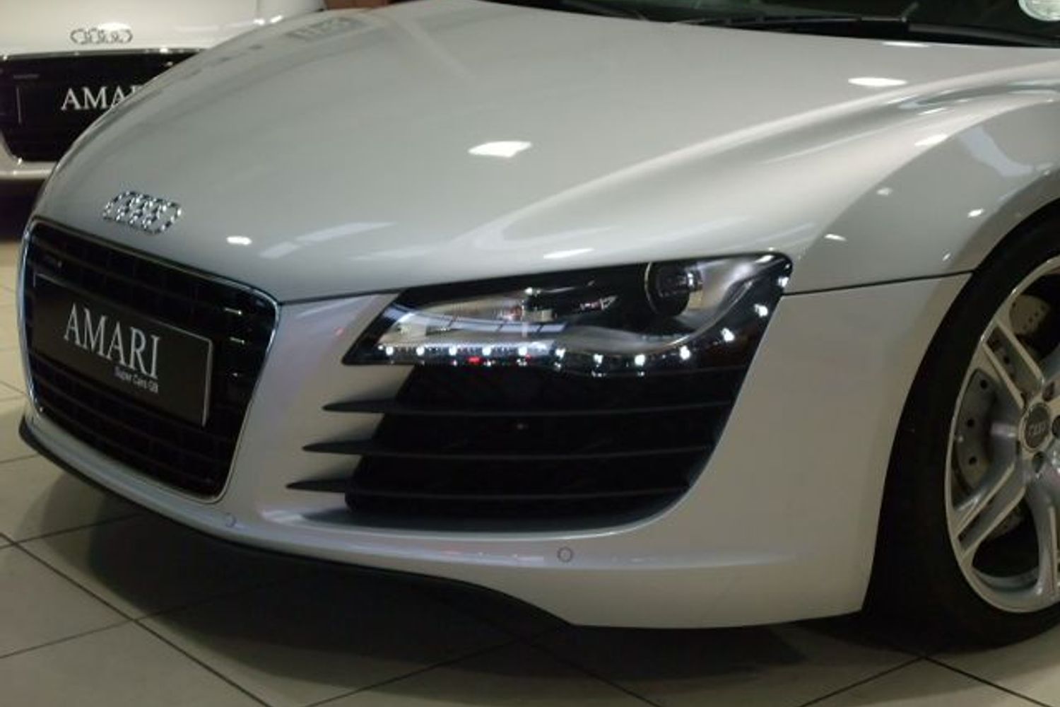 AUDI R8 R- Tronic V8 FSI Nice Big Spec