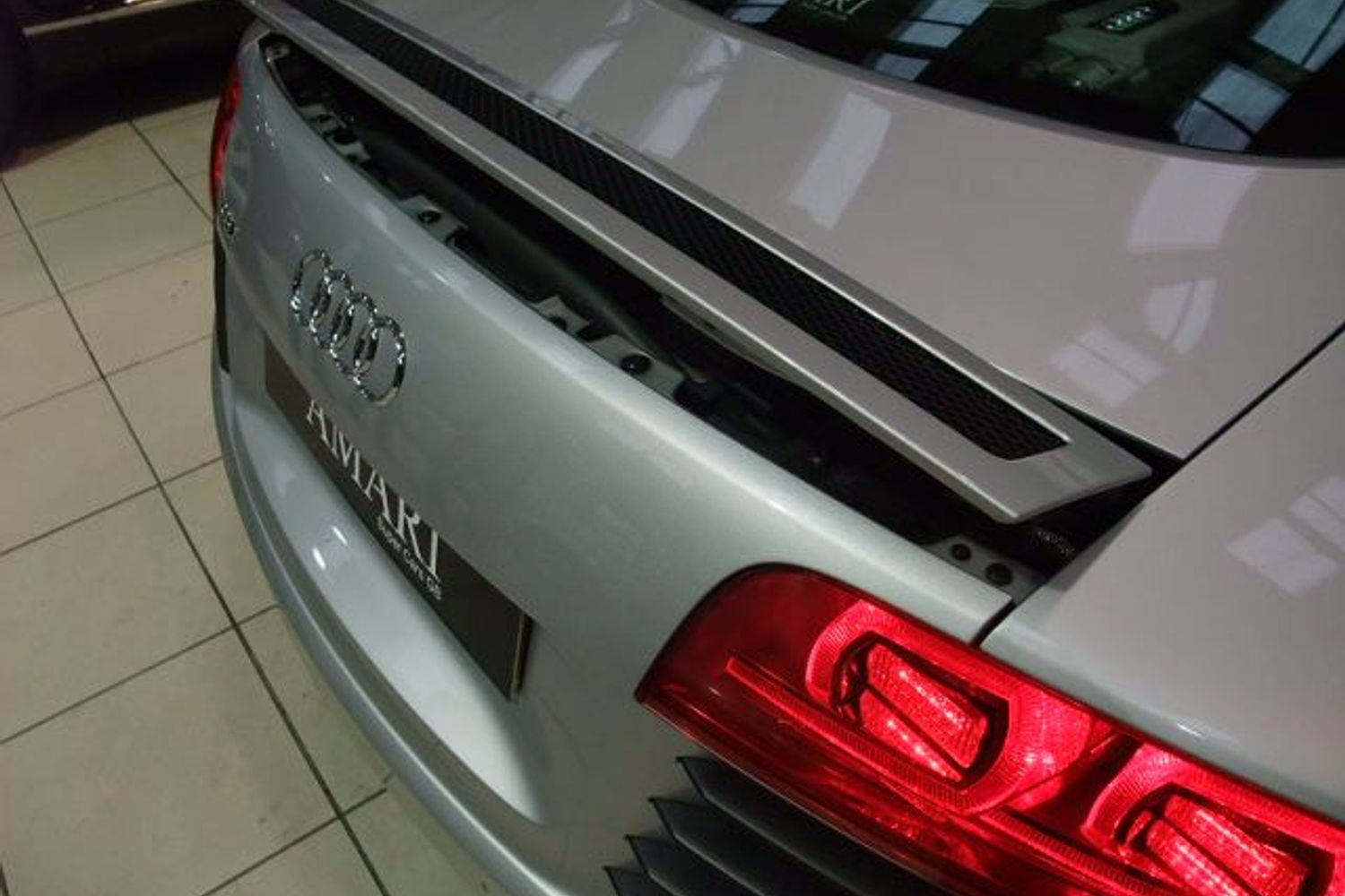 AUDI R8 R- Tronic V8 FSI Nice Big Spec