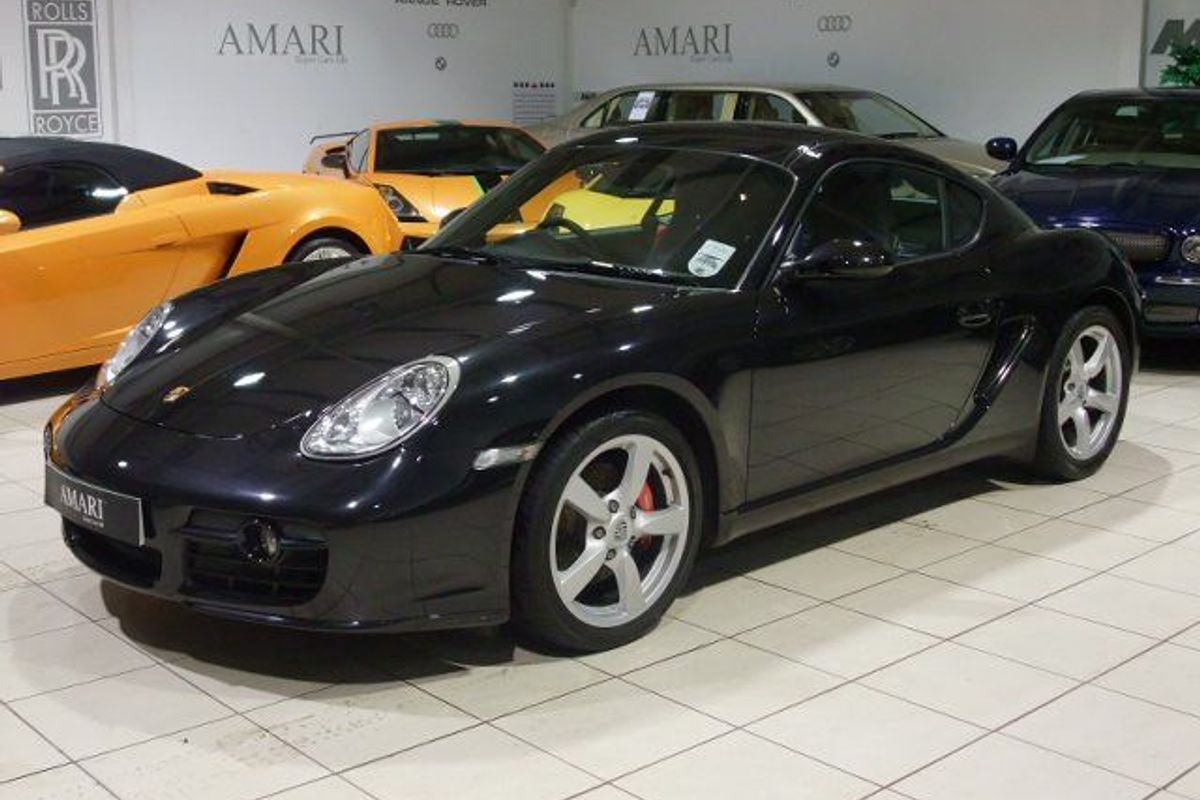 PORSCHE Cayman S