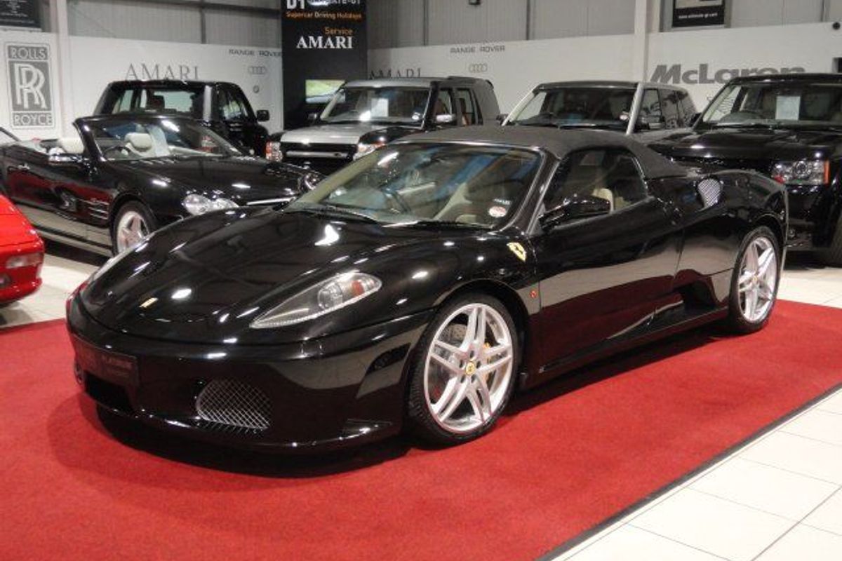 FERRARI F430 Spider "A real head turner"