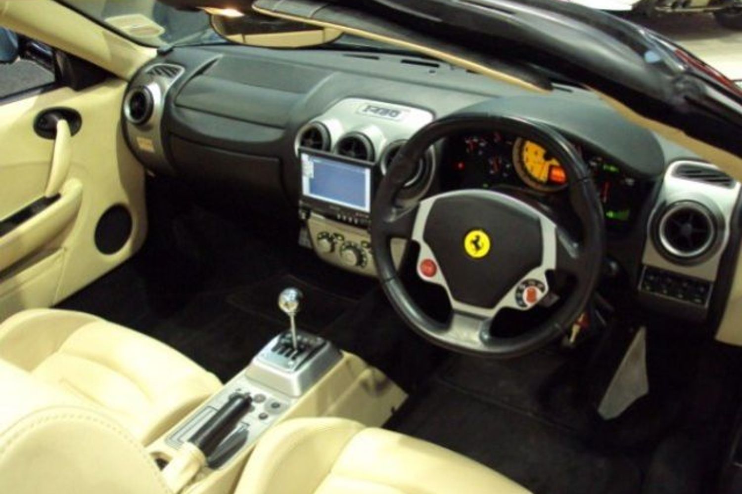 FERRARI F430 Spider "A real head turner"